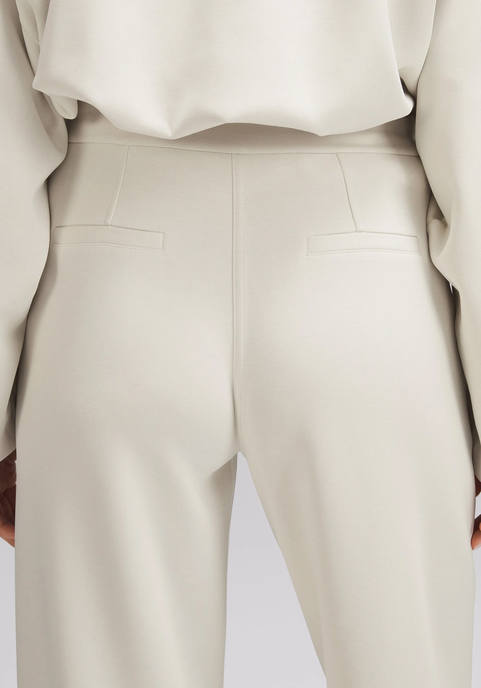 Softstreme Pintuck Mid-Rise Pant | Regular