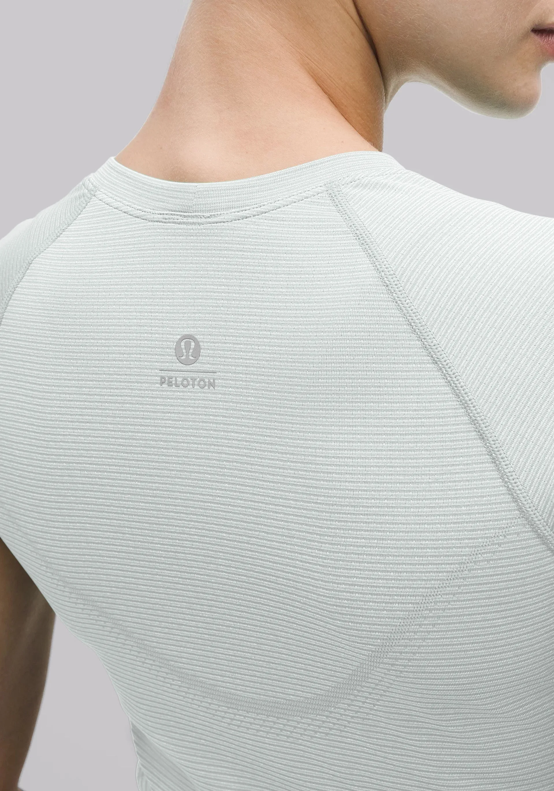 Swiftly Tech Cropped Short-Sleeve Shirt 2.0